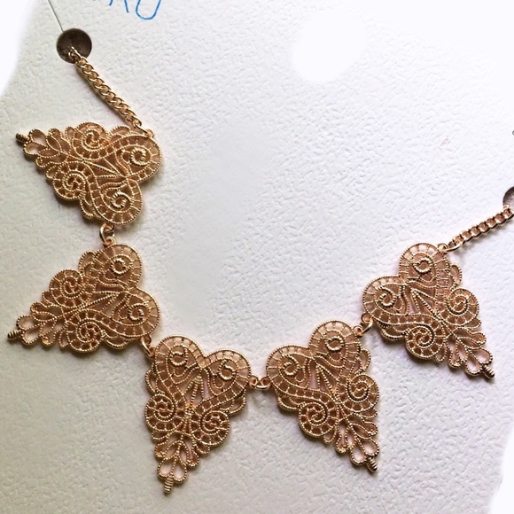 Time and Tru Jewelry - Necklace